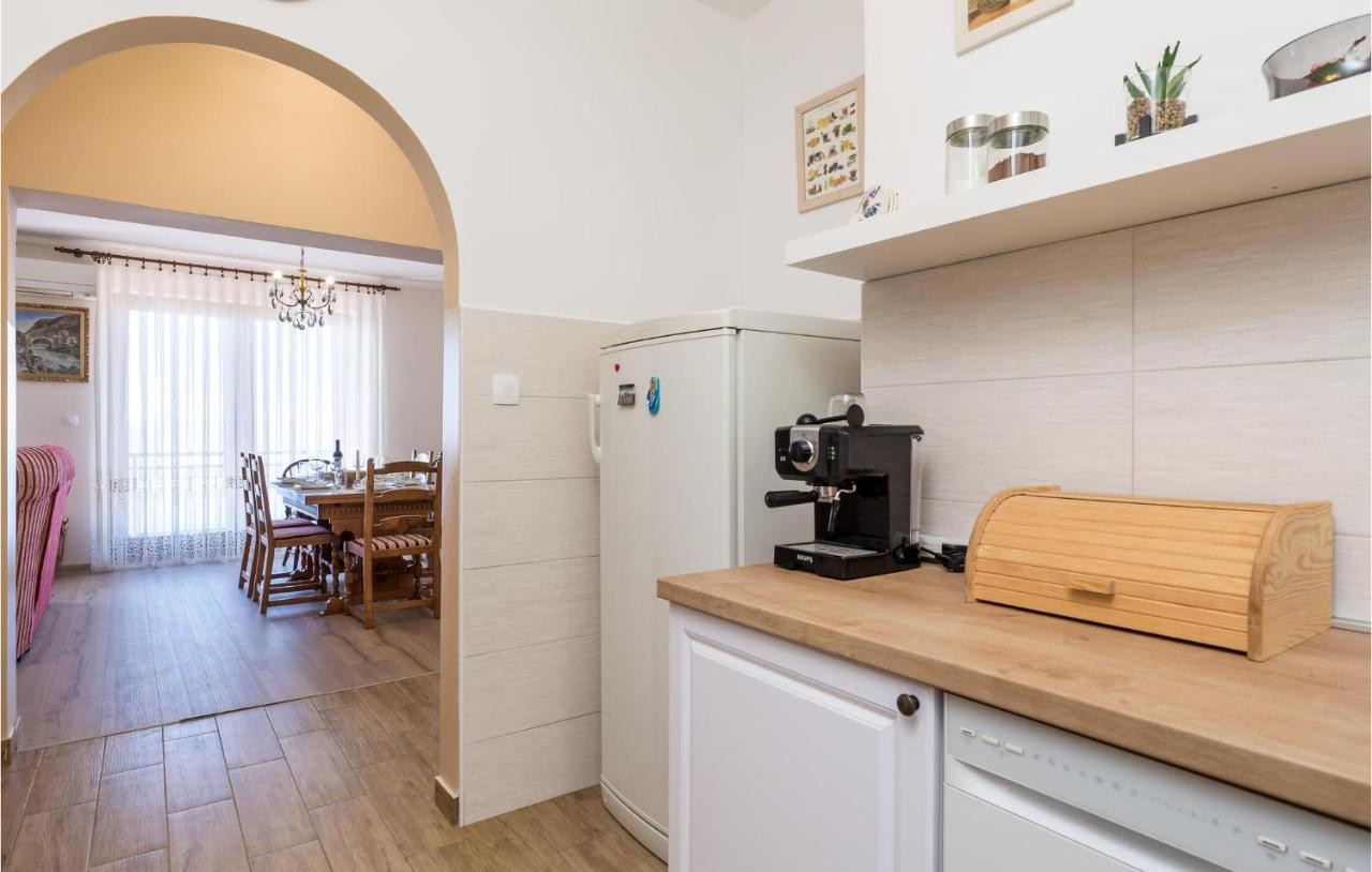 4 Bedroom Nice Apartment In Οπατία Εξωτερικό φωτογραφία