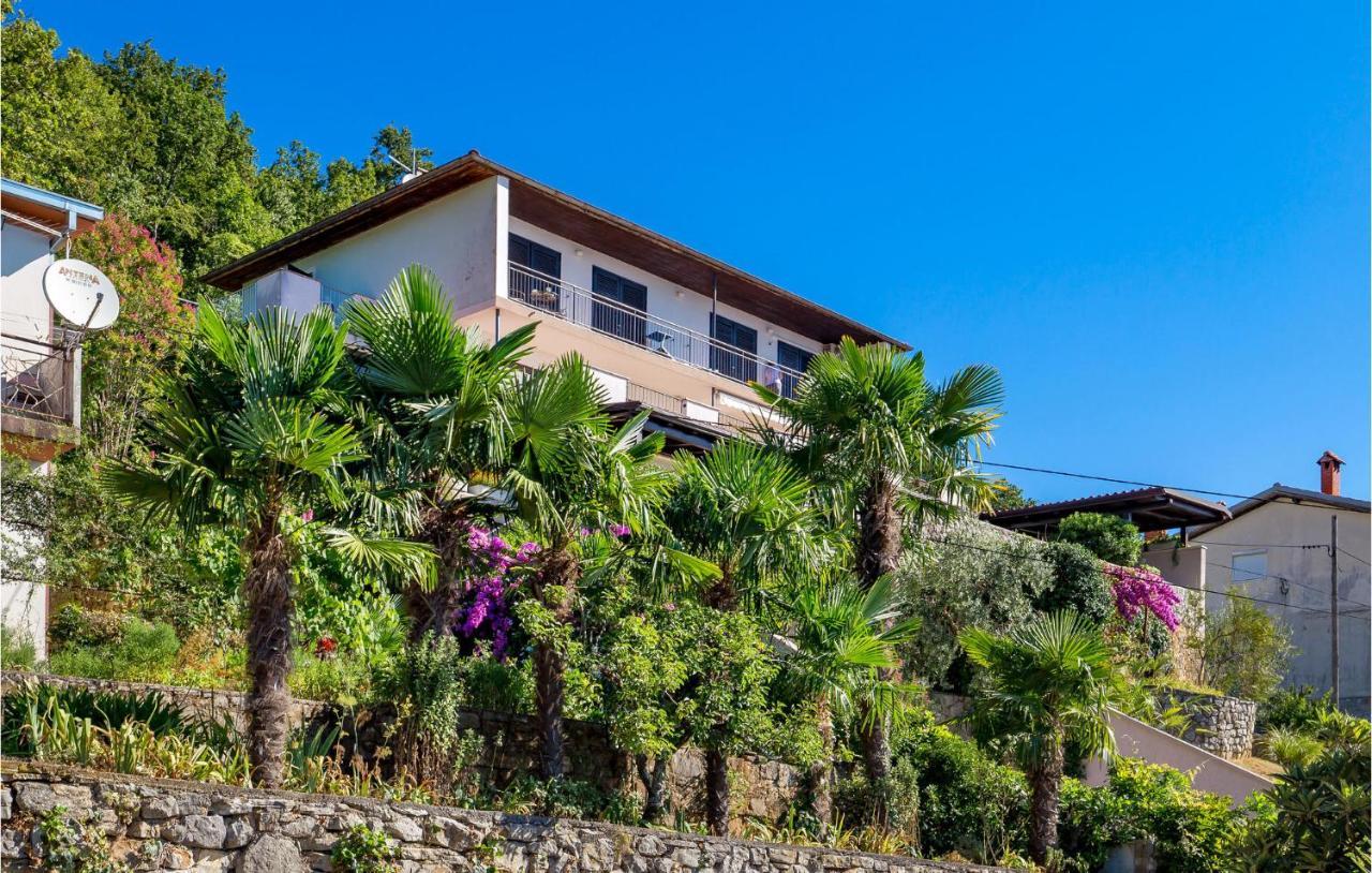 4 Bedroom Nice Apartment In Οπατία Εξωτερικό φωτογραφία