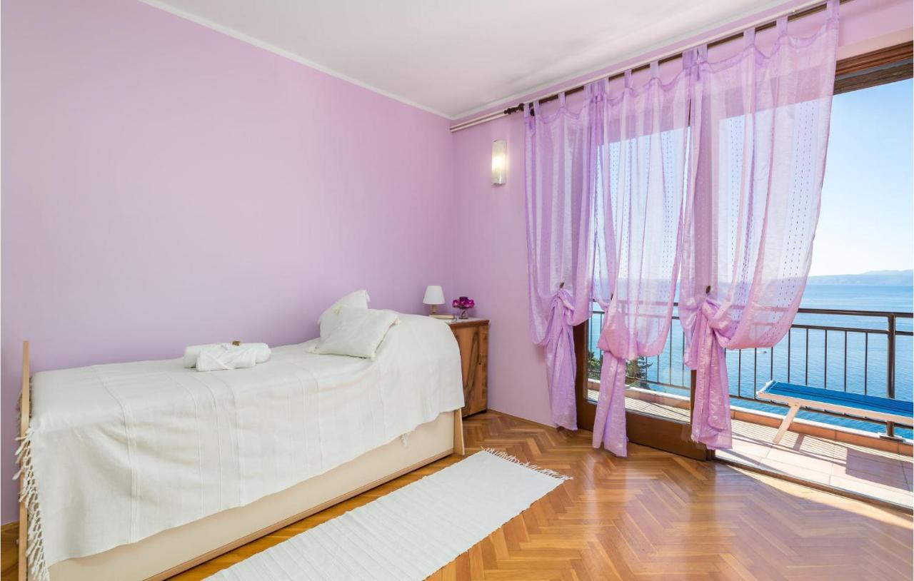 4 Bedroom Nice Apartment In Οπατία Εξωτερικό φωτογραφία